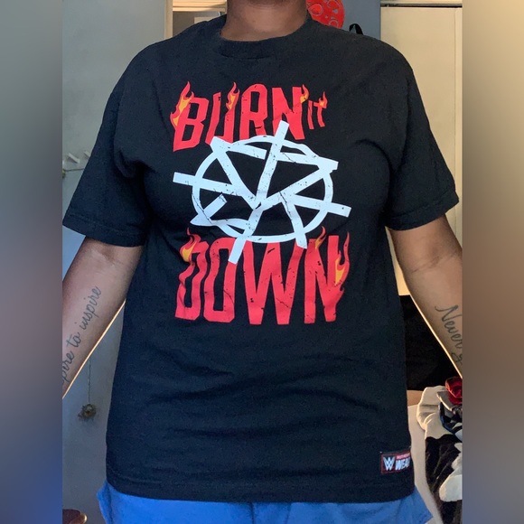 ❤️ SETH ROLLINS “Burn it Down!” WWE official shirt - Picture 2 of 9